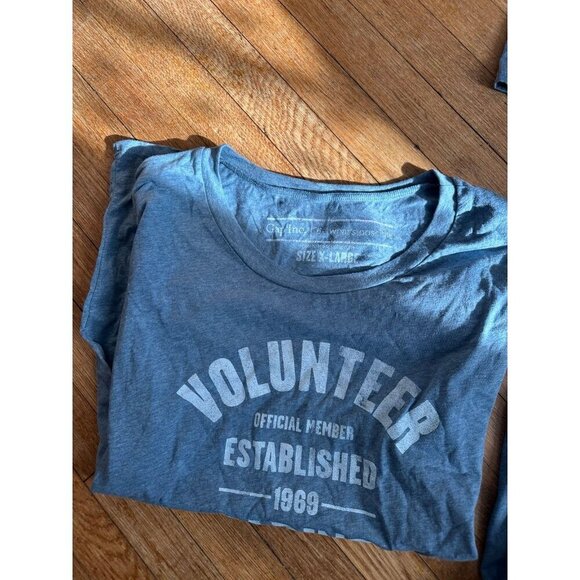 4 Volunteer GAP t-shirts sizes  Small, Medium & X-large 2X-large - Picture 2 of 11